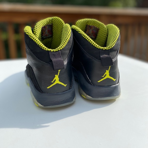 Men’s Jordan 10 Retro “Venom Green” size 10 - Picture 4 of 8